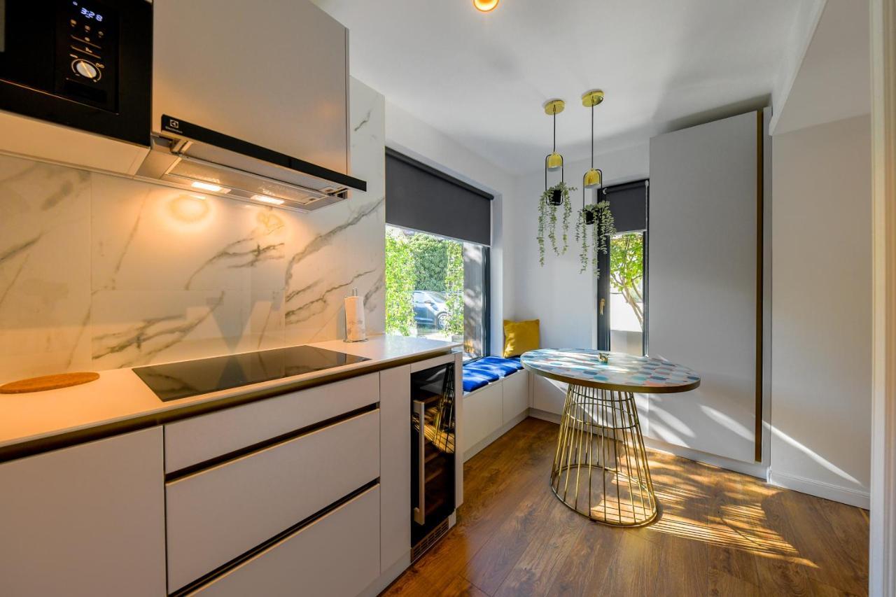 Designer Apartment In The City Center Cluj-Napoca Exterior foto